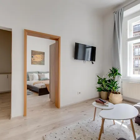 Romantic By The Park - Uaka7 Apartment *
