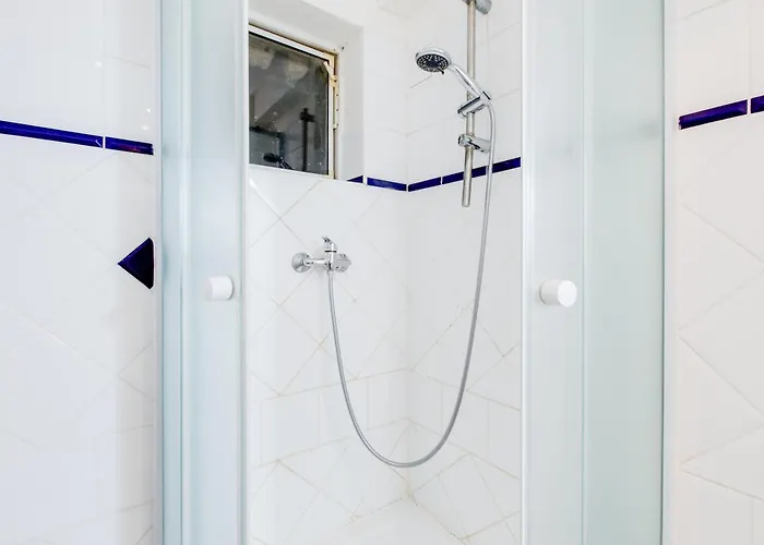 Romantic By The Park - Uaka7 * Praga